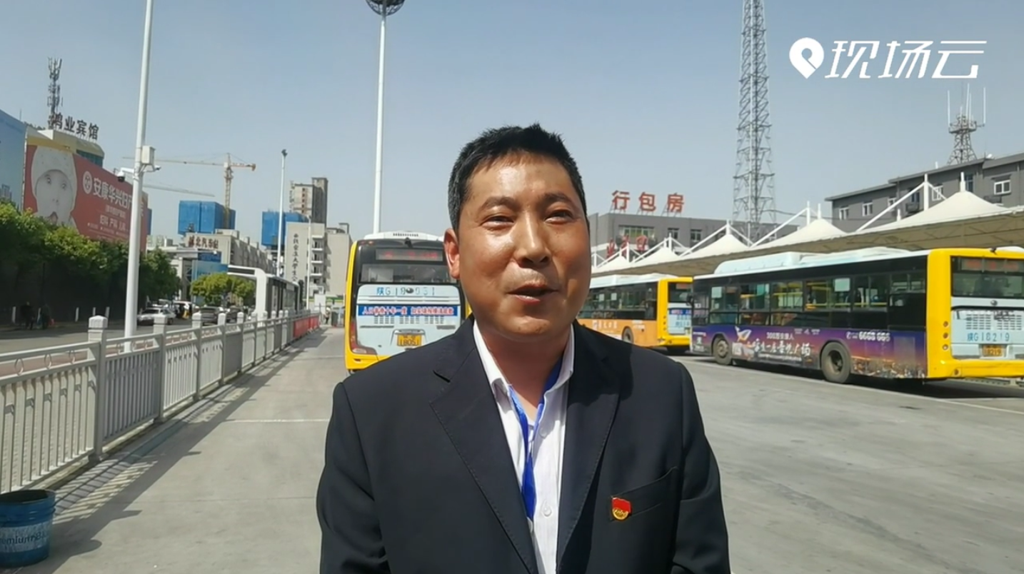 ���������@����  ʮ����һ�յĈԳֱ�����һ��؟(z��)�θ���ʹ����