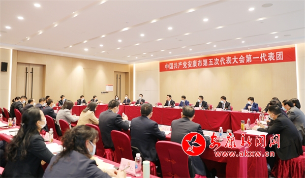 �۽��h�������w���񅢼��е�����h������һ����F(tu��n)ӑՓ